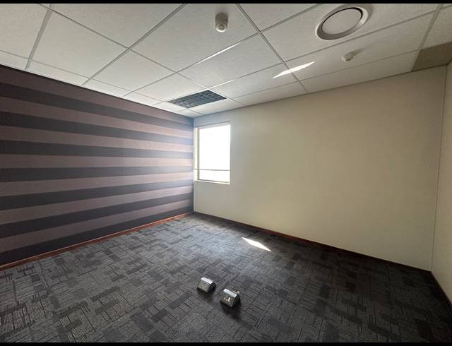 430M² OFFICE TO LET IN ECO PARK ESTATE